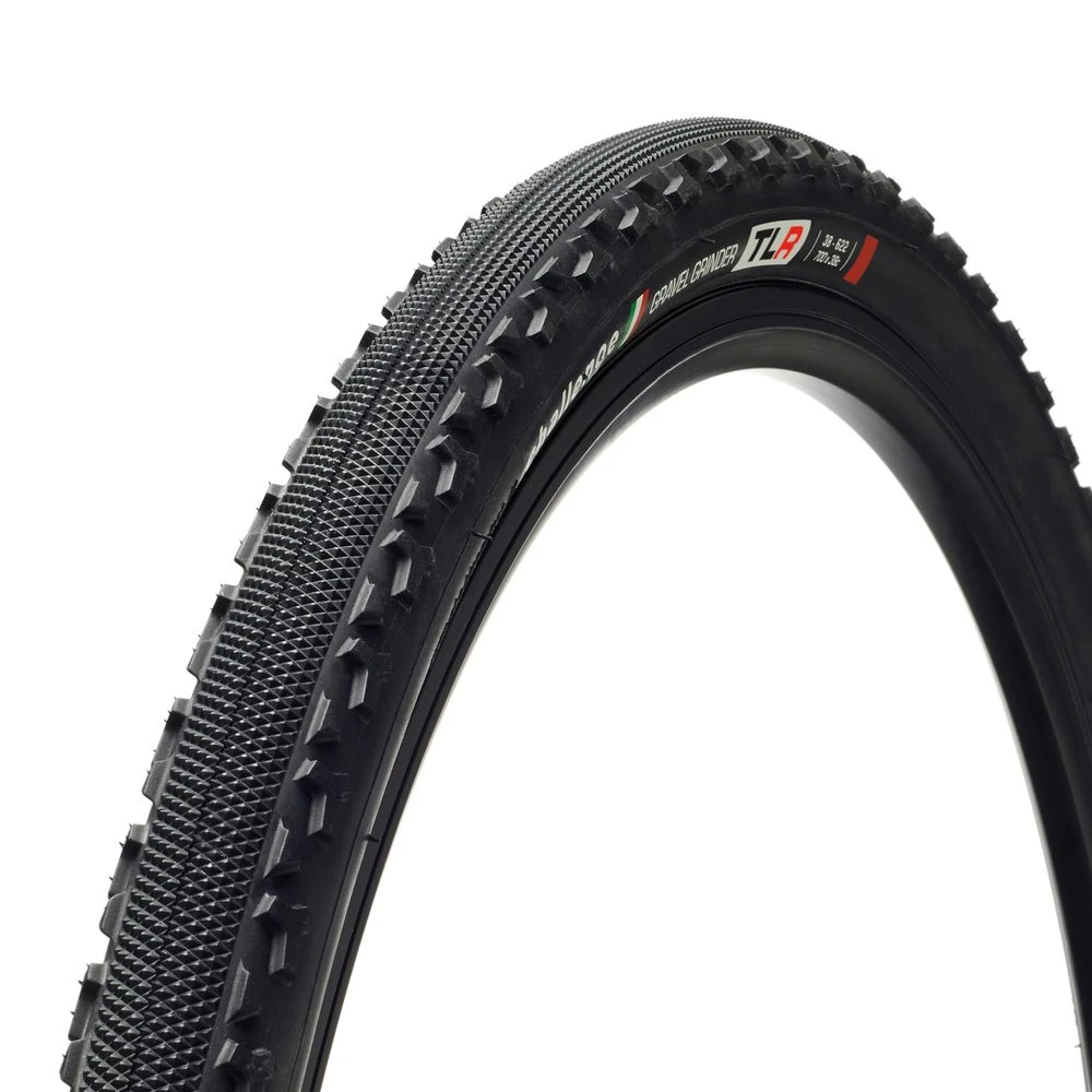 Challenge Gravel Grinder TLR Adventure Tyre 700c X 38c (Black) Challenge Gravel Grinder TLR Adventure Tyre 700c X 38c (Black)