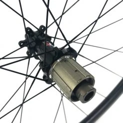 HUPcc HUP CD50 'Black Label' 700c Disc Aero Wheelset (50mm Deep CX Legal Tubeless)