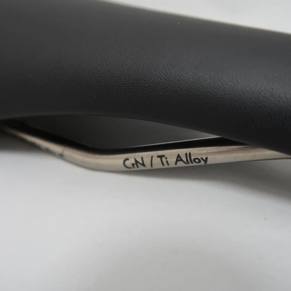 HUPcc CX HUP Children's Race Bike Saddle (Titanium) HUPcc CX HUP Children's Race Bike Saddle (Titanium)